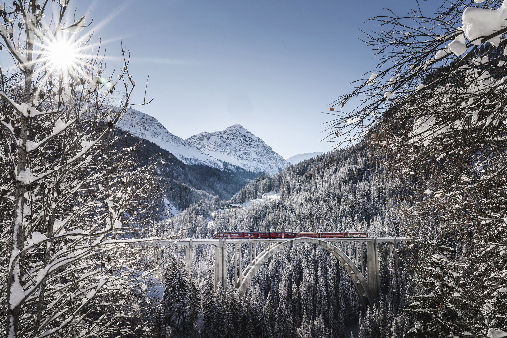 Winterzauber auf Schienen