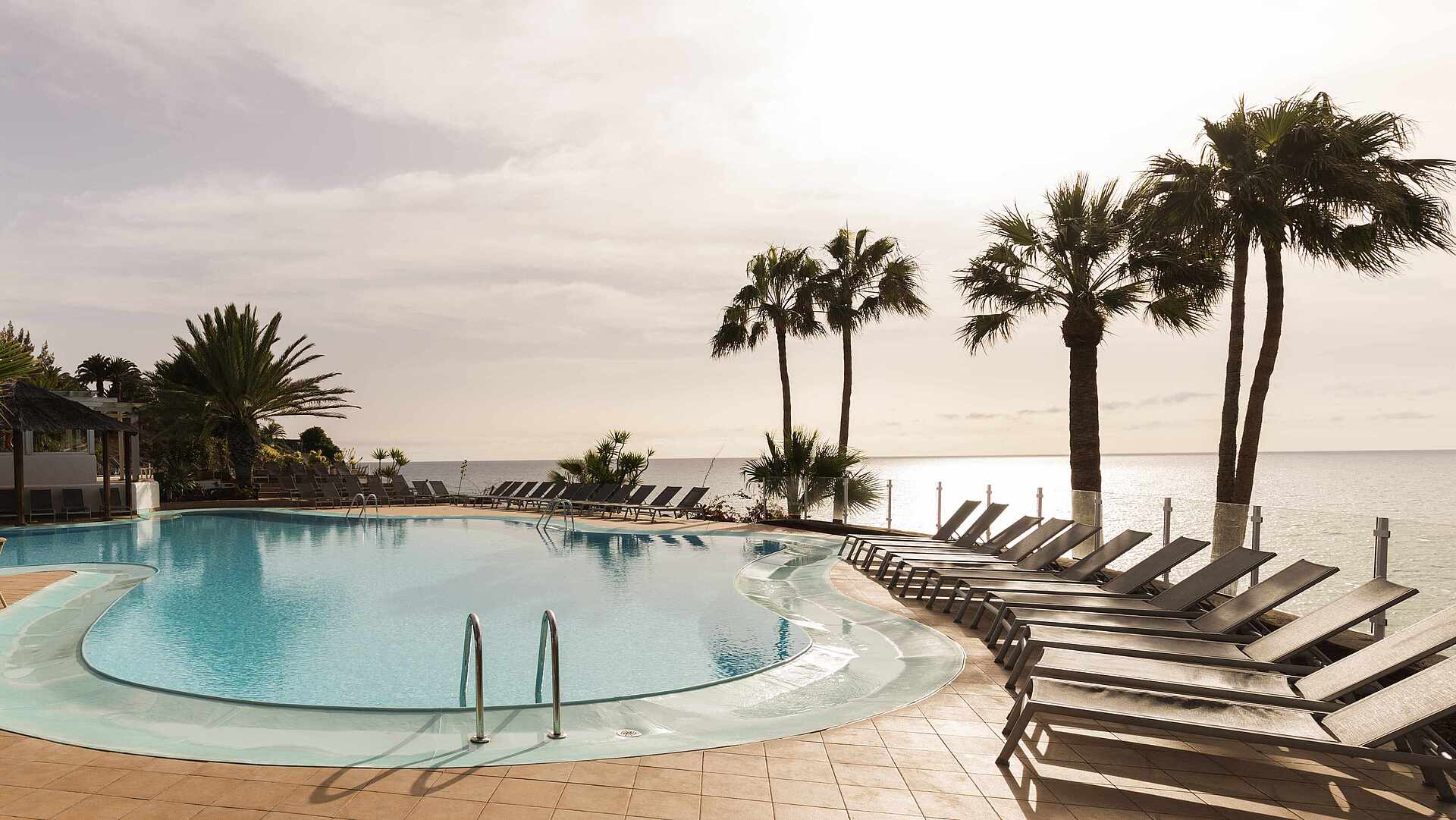 ROBINSON ESQUINZO PLAYA